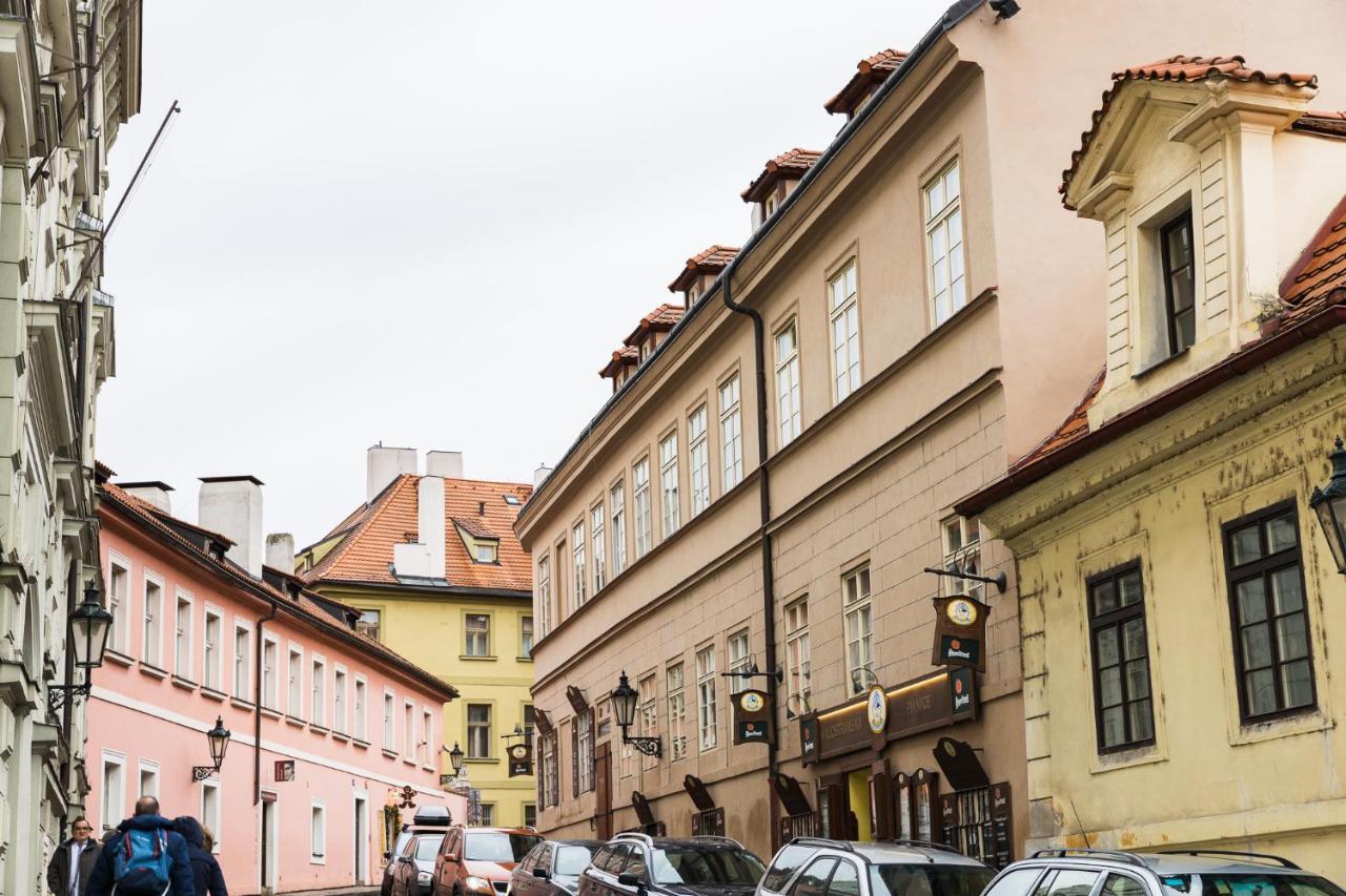 White Swan Boutique Apartments Prag Eksteriør billede