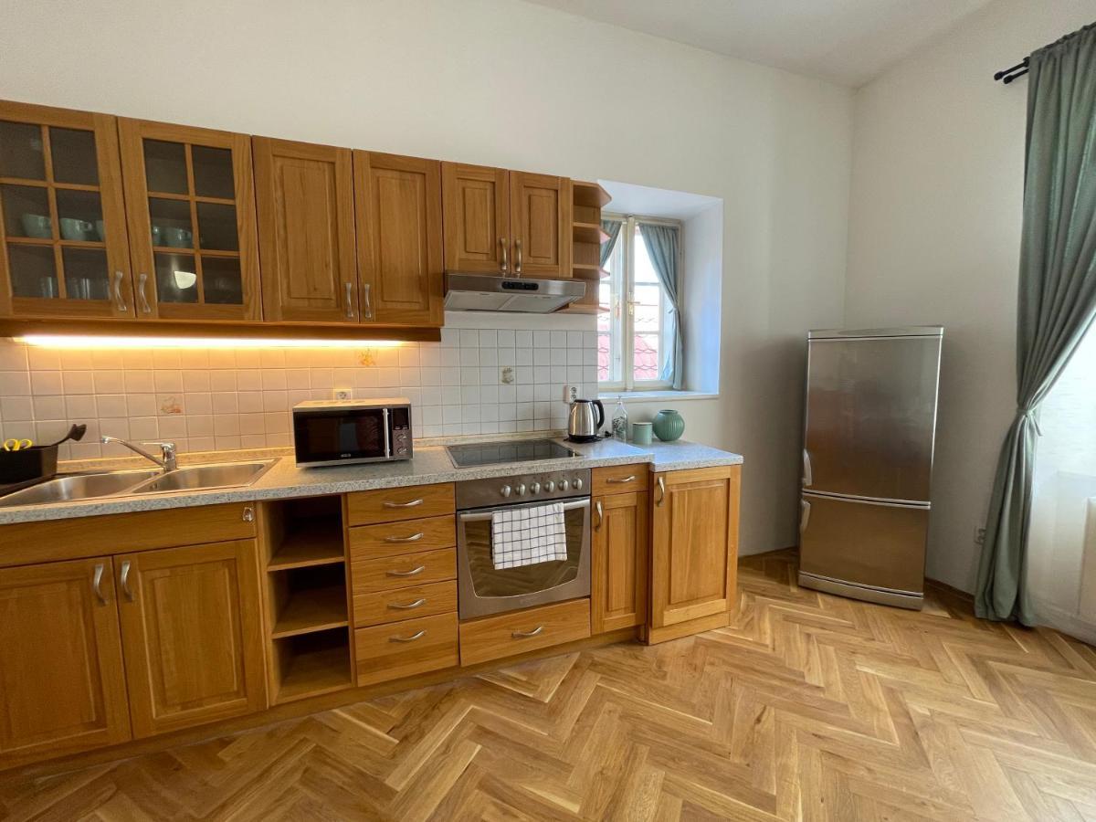 White Swan Boutique Apartments Prag Eksteriør billede
